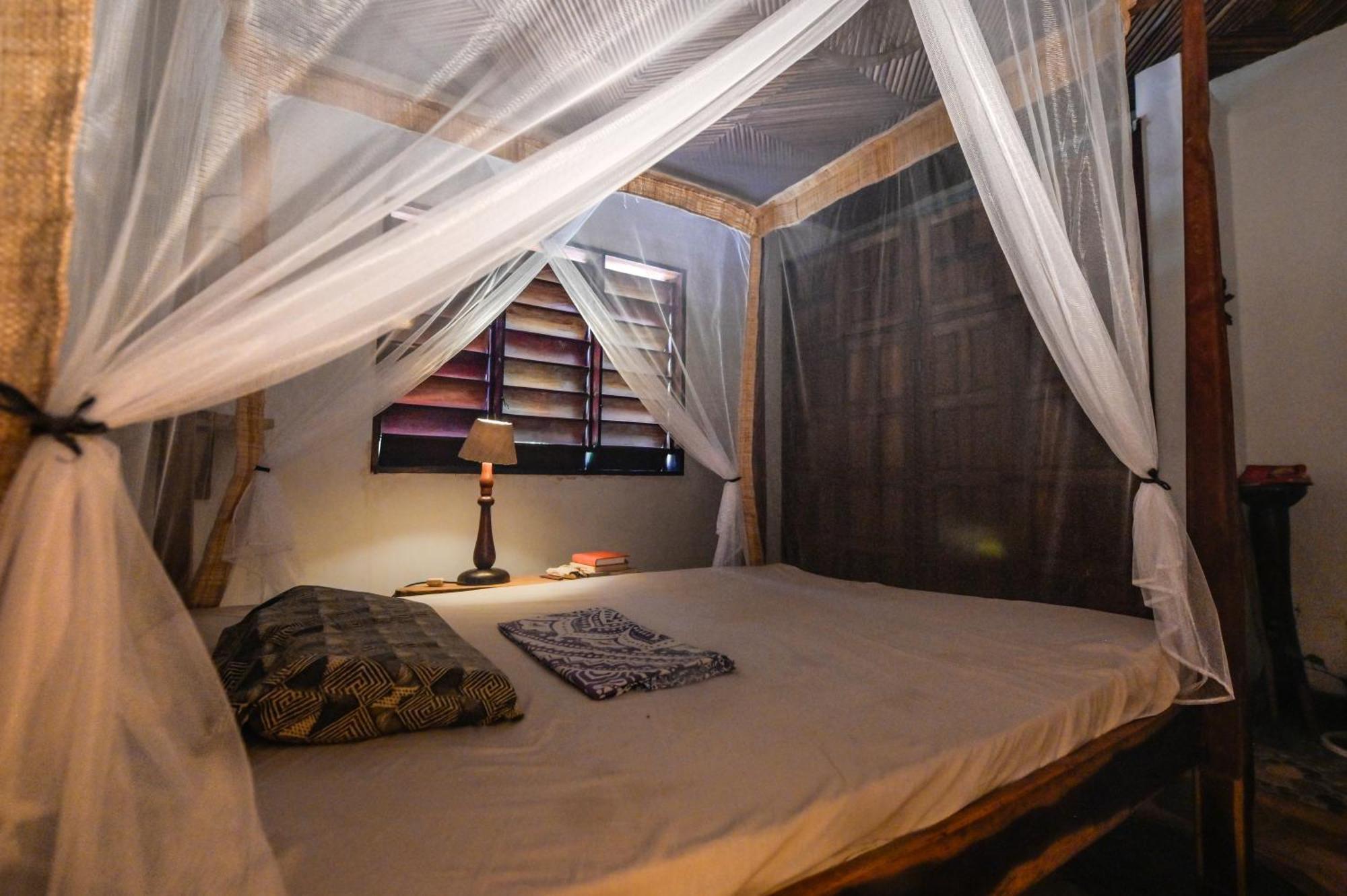 Shambala Madagascar: Beachfront Lodge And Adventures Ambolobozo Extérieur photo