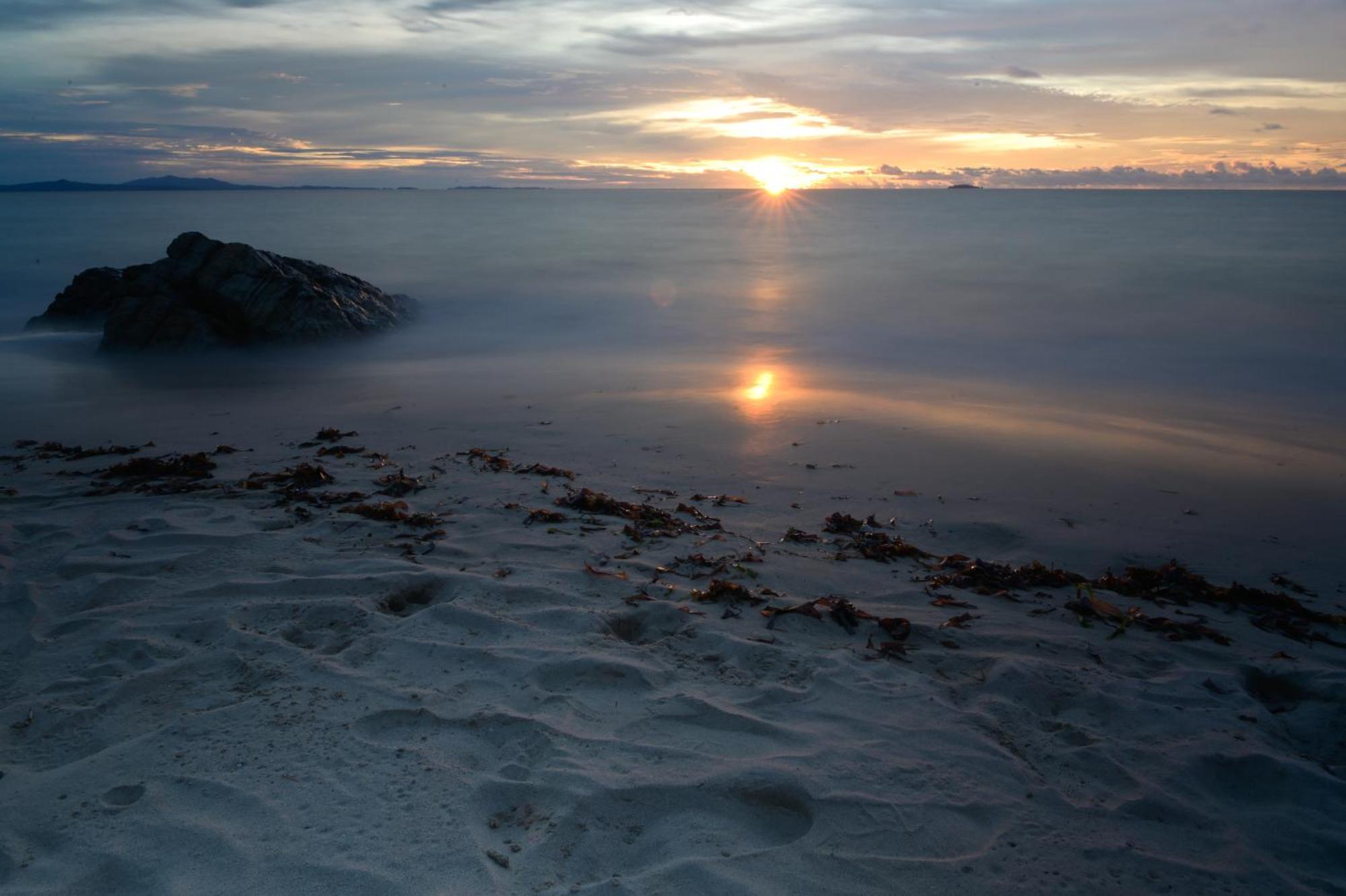 Shambala Madagascar: Beachfront Lodge And Adventures Ambolobozo Extérieur photo
