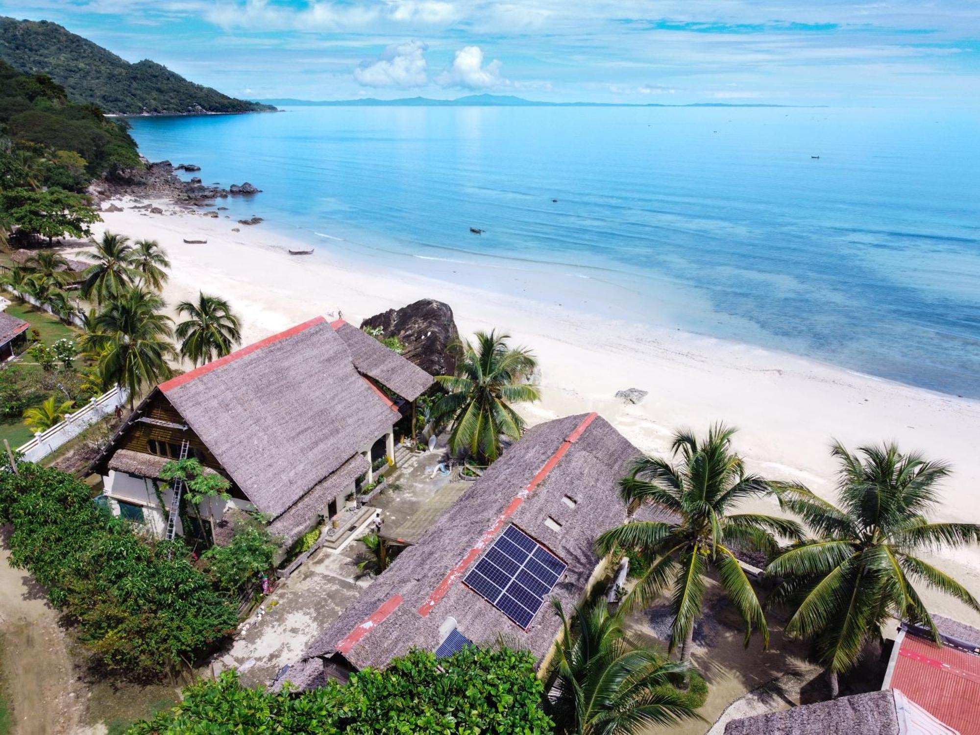 Shambala Madagascar: Beachfront Lodge And Adventures Ambolobozo Extérieur photo