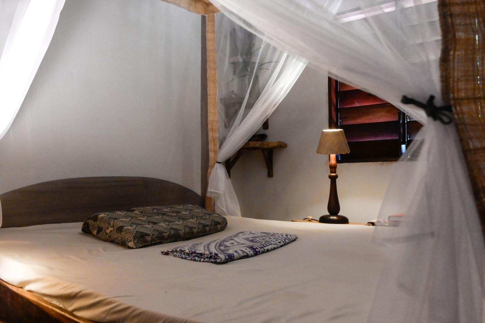 Shambala Madagascar: Beachfront Lodge And Adventures Ambolobozo Extérieur photo