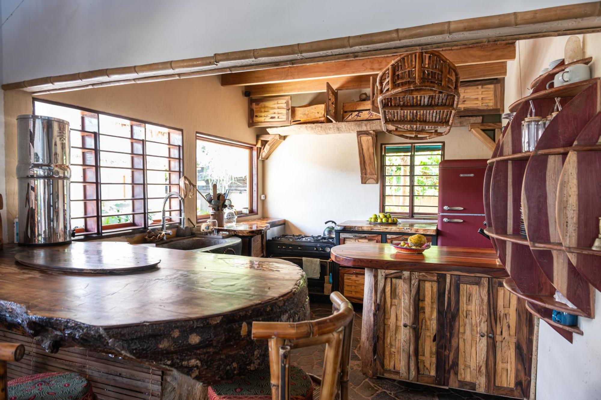 Shambala Madagascar: Beachfront Lodge And Adventures Ambolobozo Extérieur photo