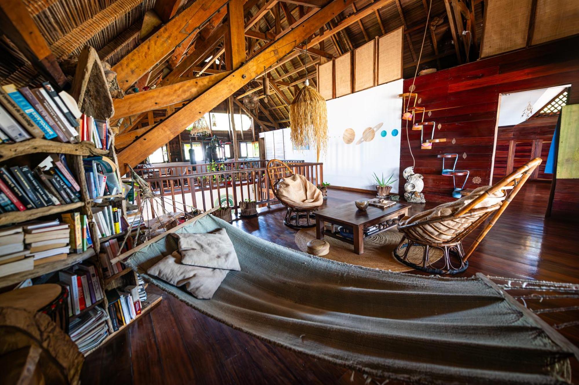 Shambala Madagascar: Beachfront Lodge And Adventures Ambolobozo Extérieur photo