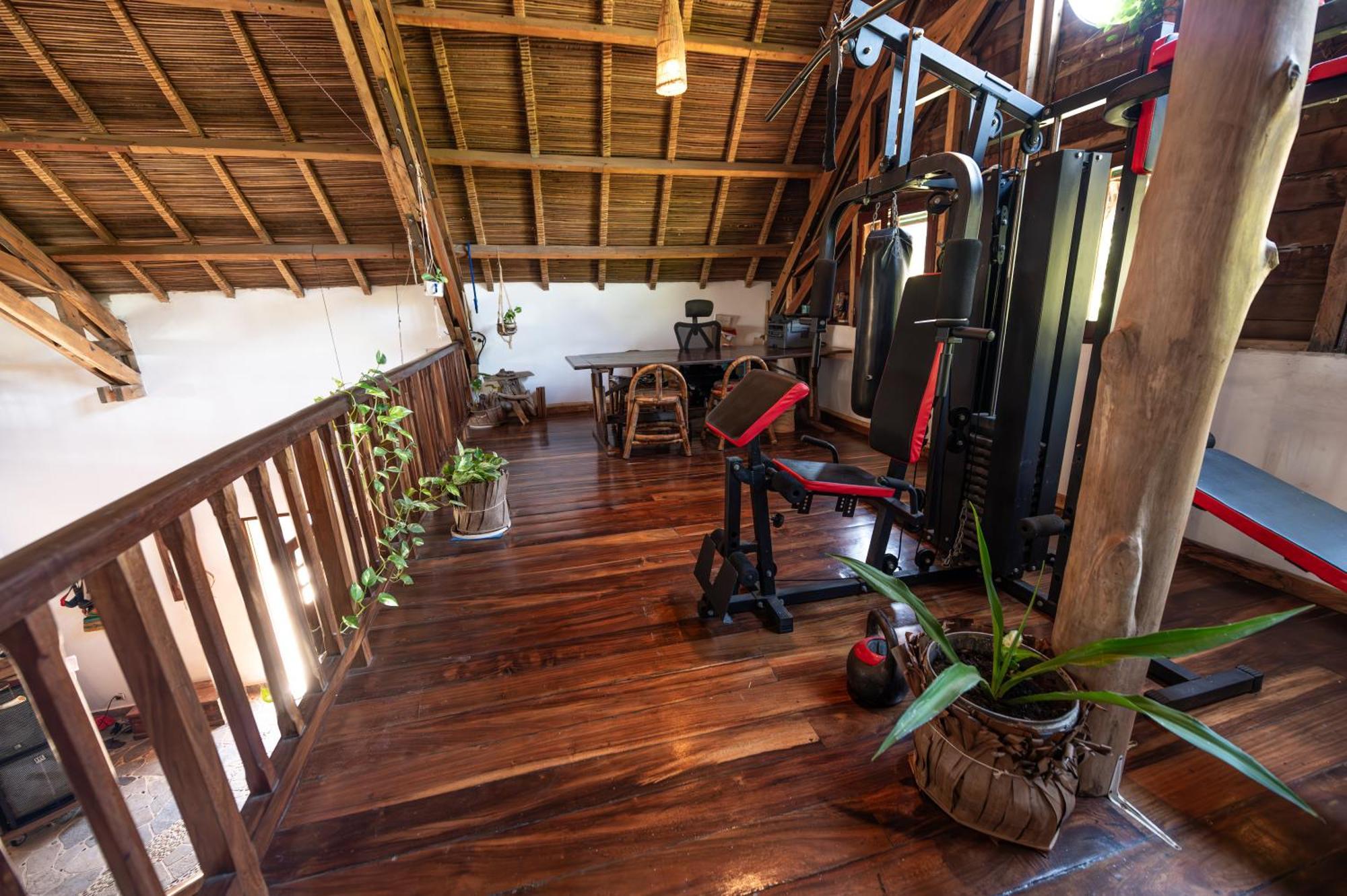 Shambala Madagascar: Beachfront Lodge And Adventures Ambolobozo Extérieur photo