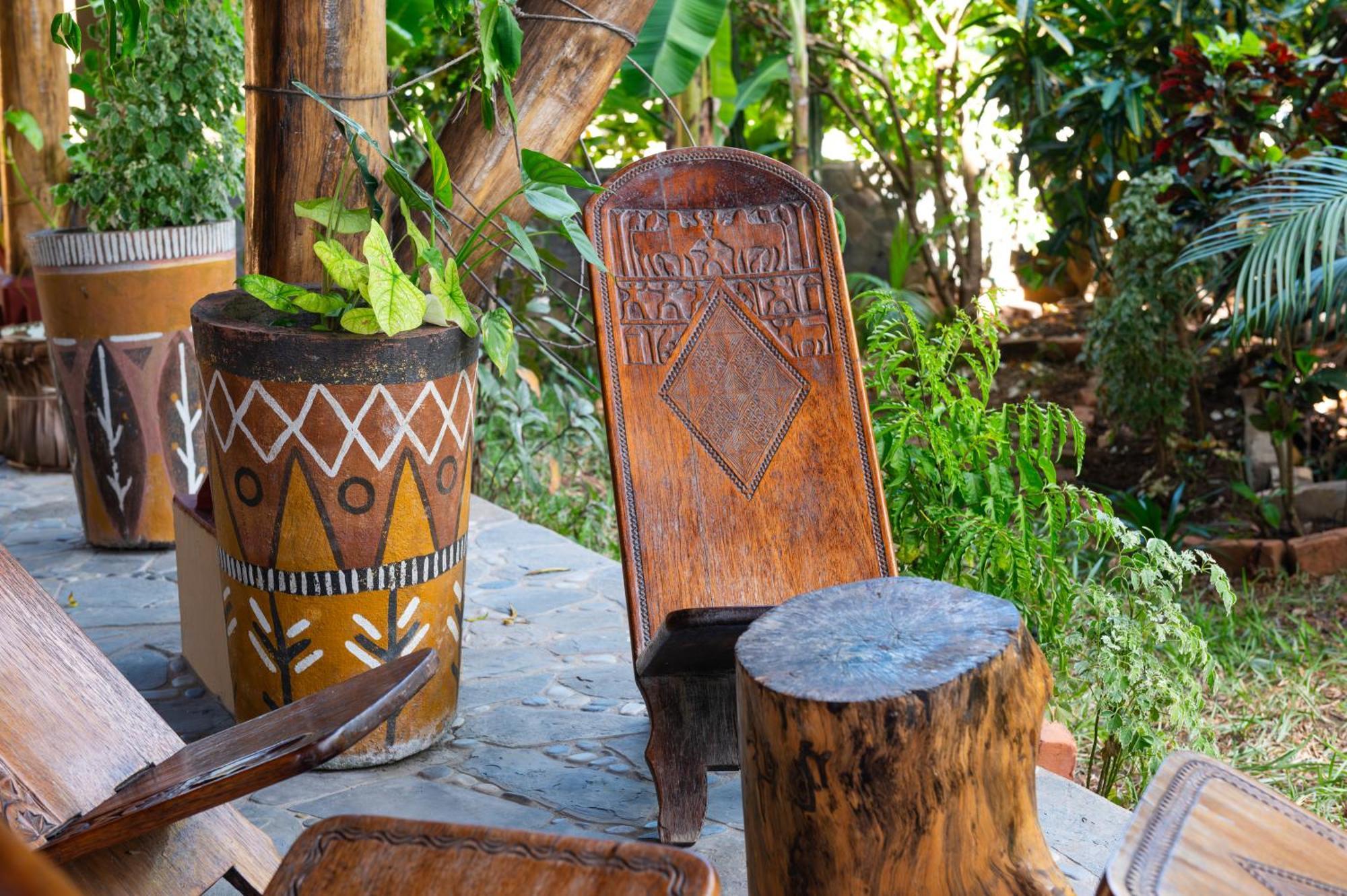 Shambala Madagascar: Beachfront Lodge And Adventures Ambolobozo Extérieur photo